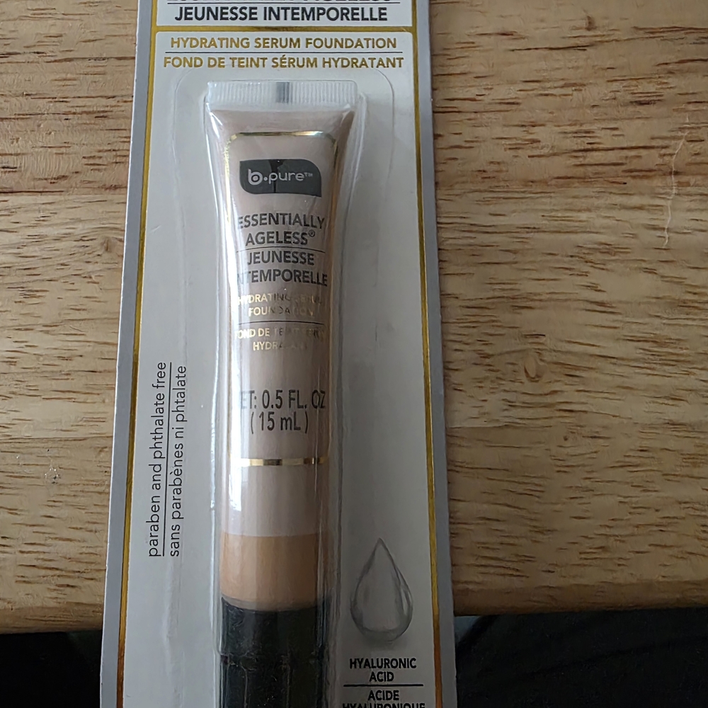 Essentially Ageless Hydrating Serum Foundation - Cream